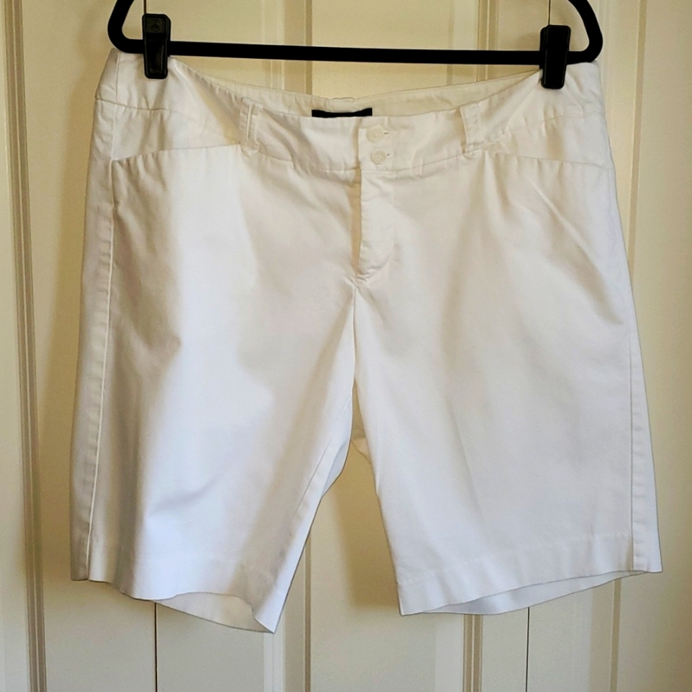 White Bermuda shorts